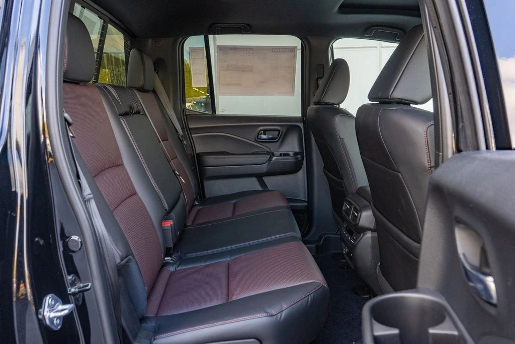 2026 Honda Ridgeline Black Edition - Photo 14
