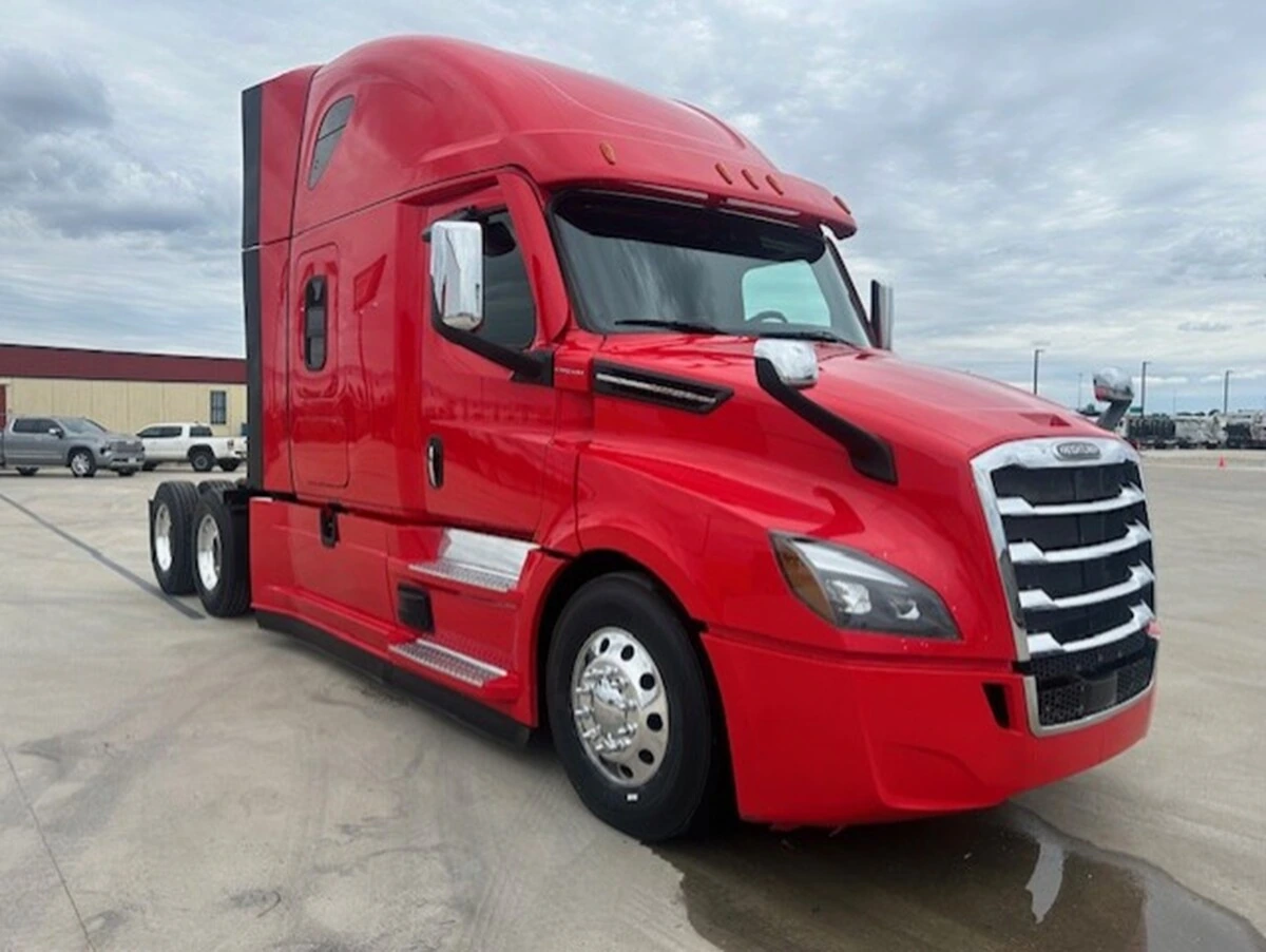 2022 Freightliner Cascadia — photo 6