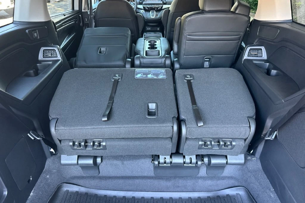2026 Honda Odyssey EX-L - Photo 14