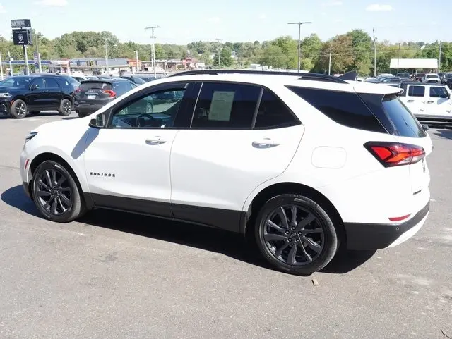 2022 Chevrolet Equinox RS photo 3