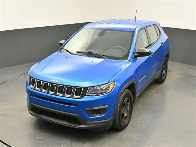 2019 Jeep Compass Sport photo 2
