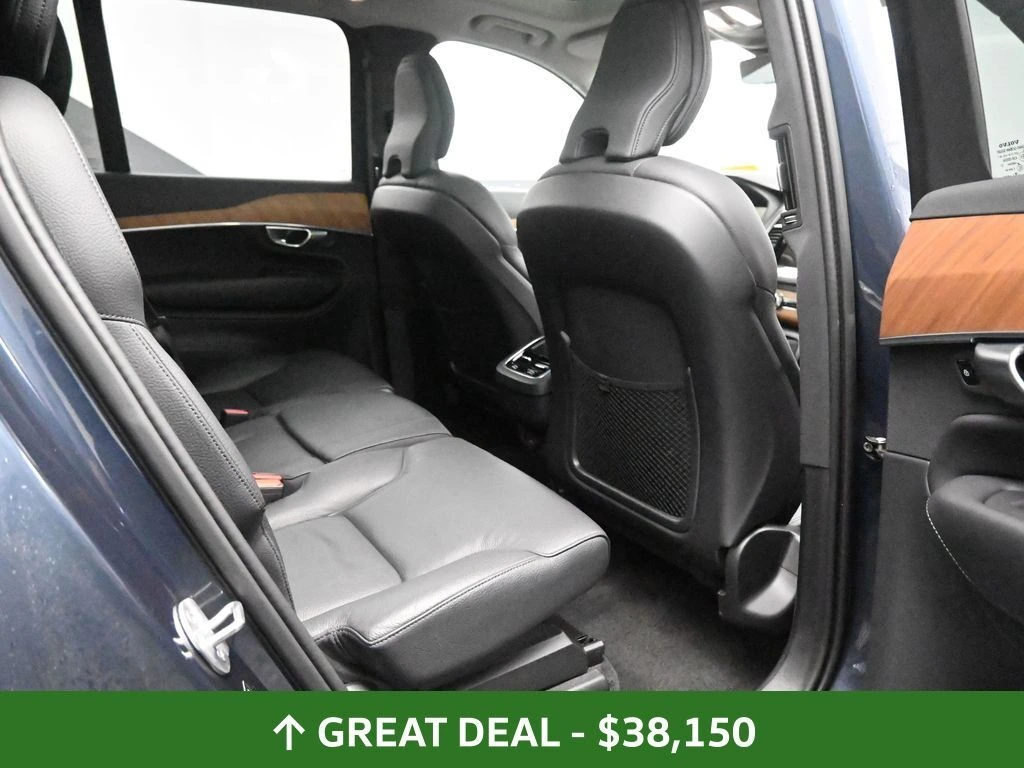 2024 Volvo - image 25