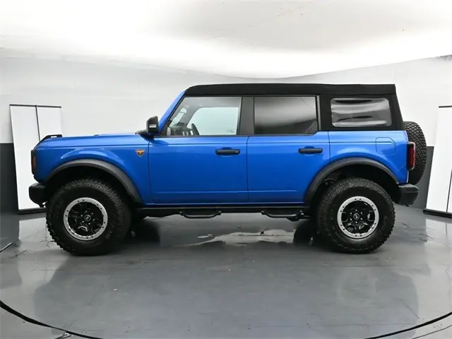 2023 Ford Bronco Badlands photo 4