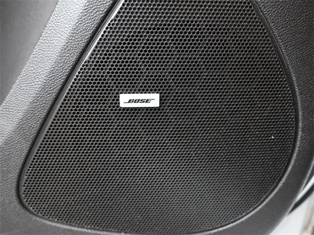 2012 Chevrolet Volt Base photo 20