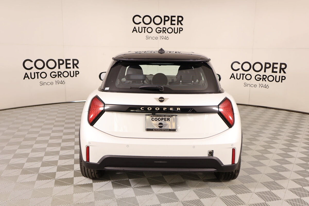 2026 MINI Hardtop 2 Door - Photo 17