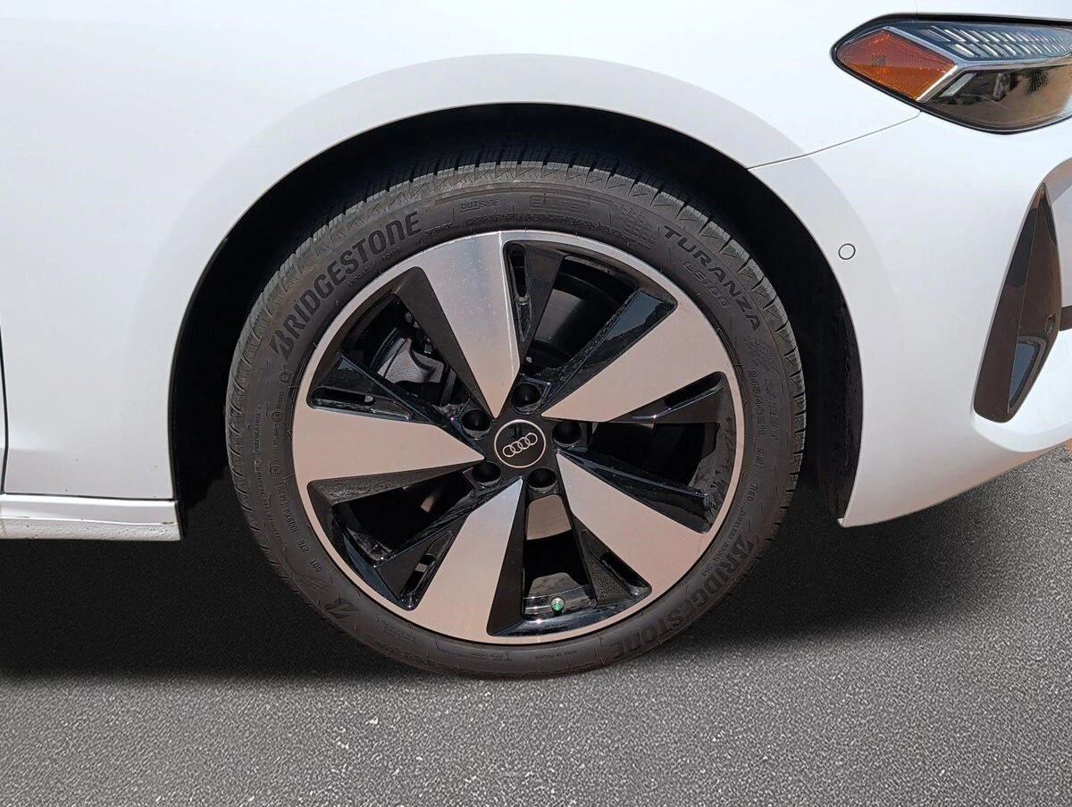2025 Audi New A5 Premium Plus - Photo 7