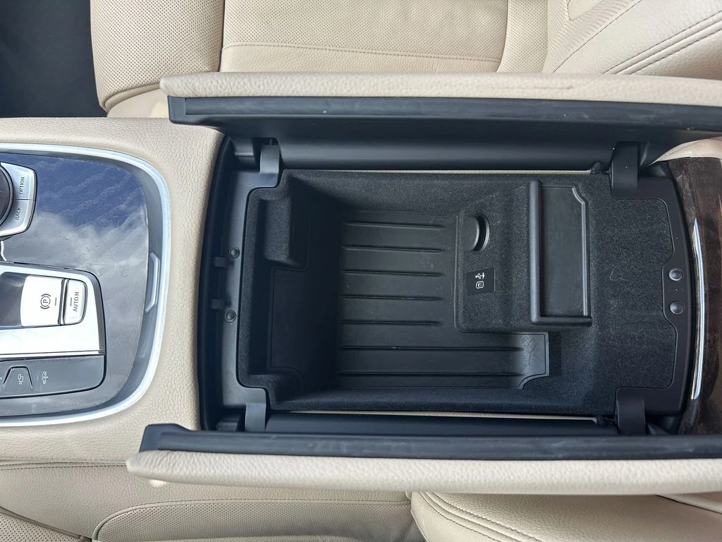 2022 BMW 7 Series 740i - Photo 19