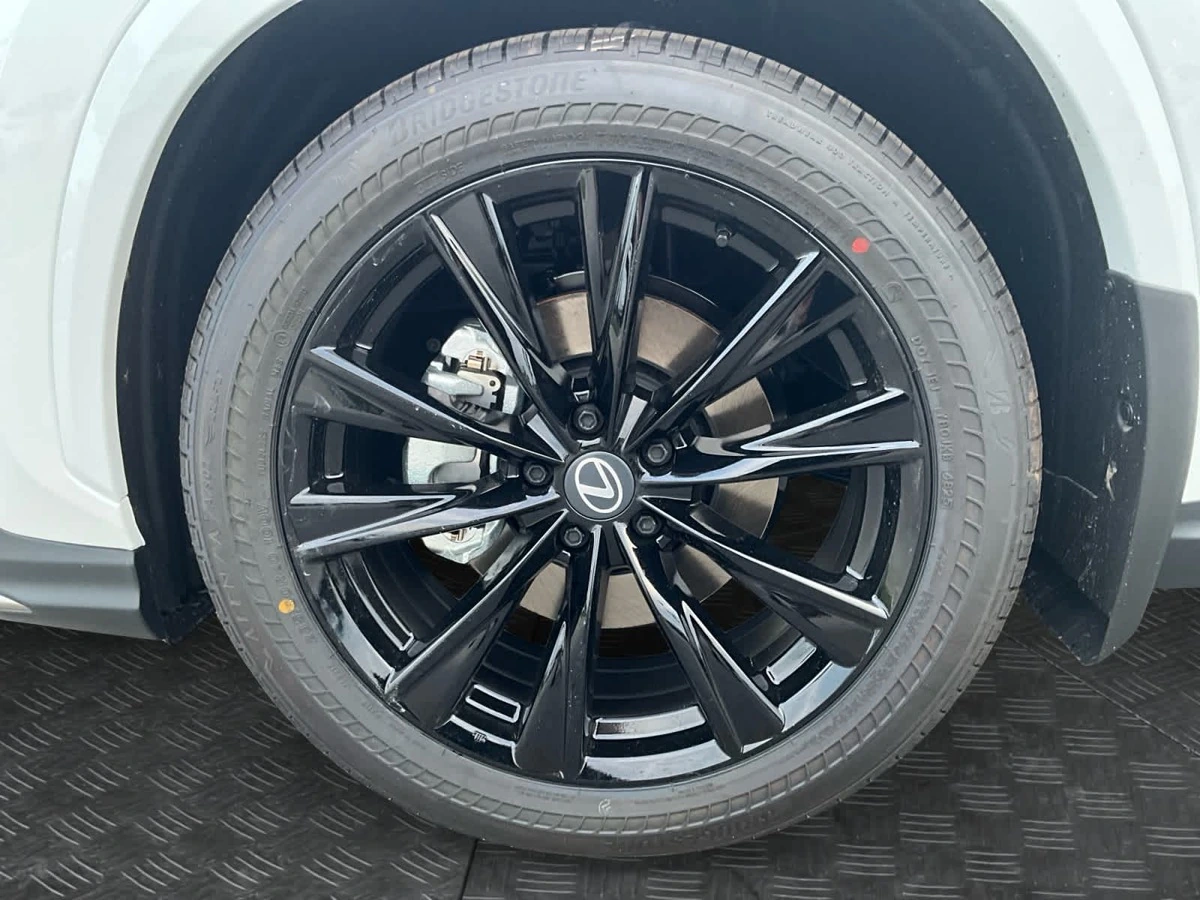2026 Lexus NX 350 F-Sport - Photo 14