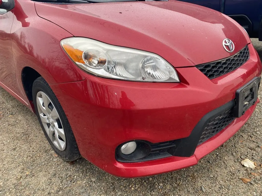 2013 Toyota Corolla Matrix L 4WD photo 3