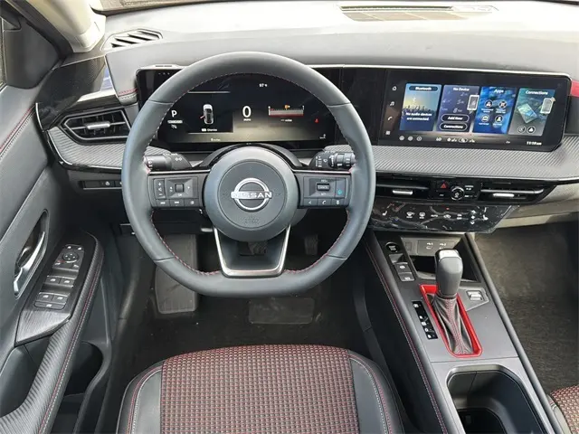 2026 Nissan Kicks SR photo 10