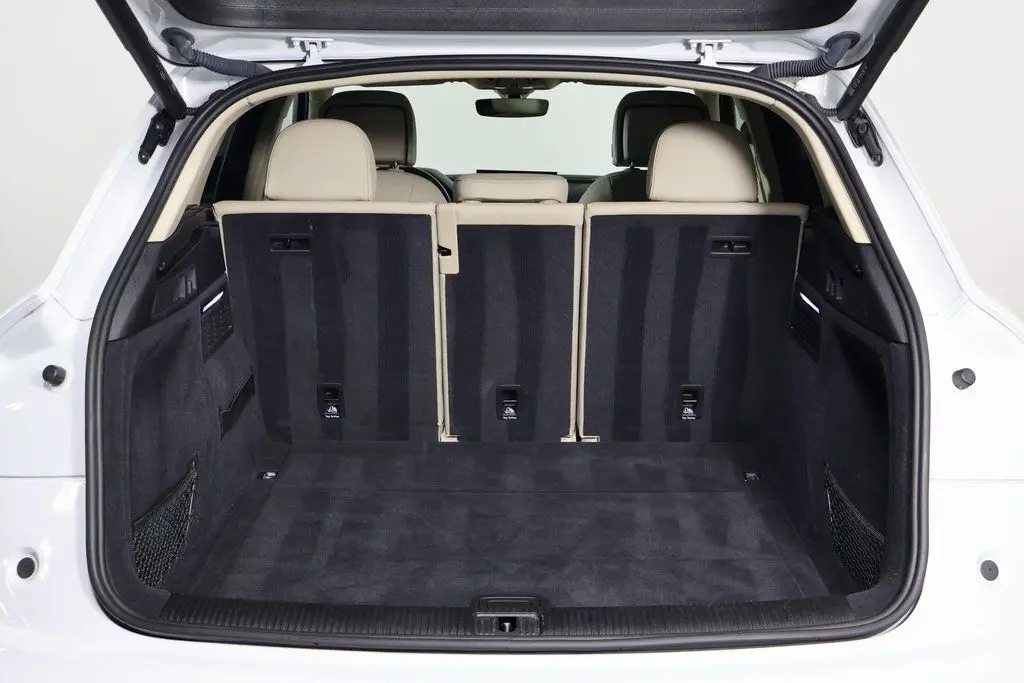 2022 Audi Q5 45 S line Premium photo 9