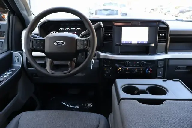 2026 Ford F-350 photo 5