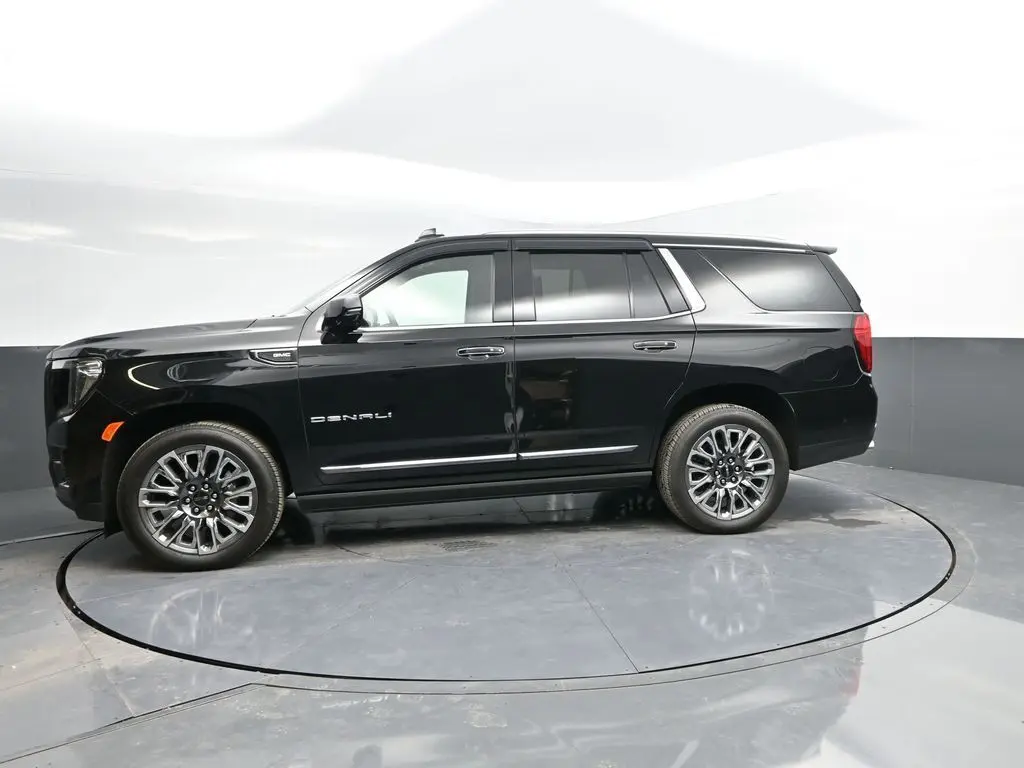 2024 Gmc Yukon Denali Ultimate photo 2