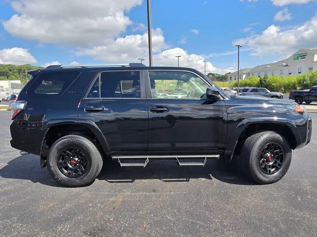 2018 Toyota 4Runner SR5 Premium Limited TRD Pro photo 8