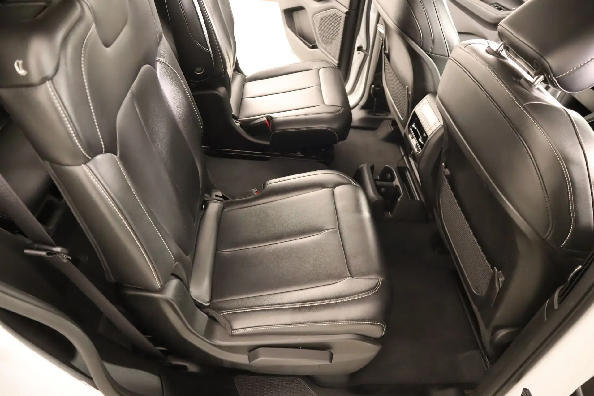 2023 Jeep Grand Cherokee Limited photo 13