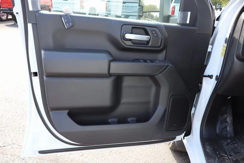 2025 Chevrolet Silverado 2500HD Work Truck Trail Boss photo 14
