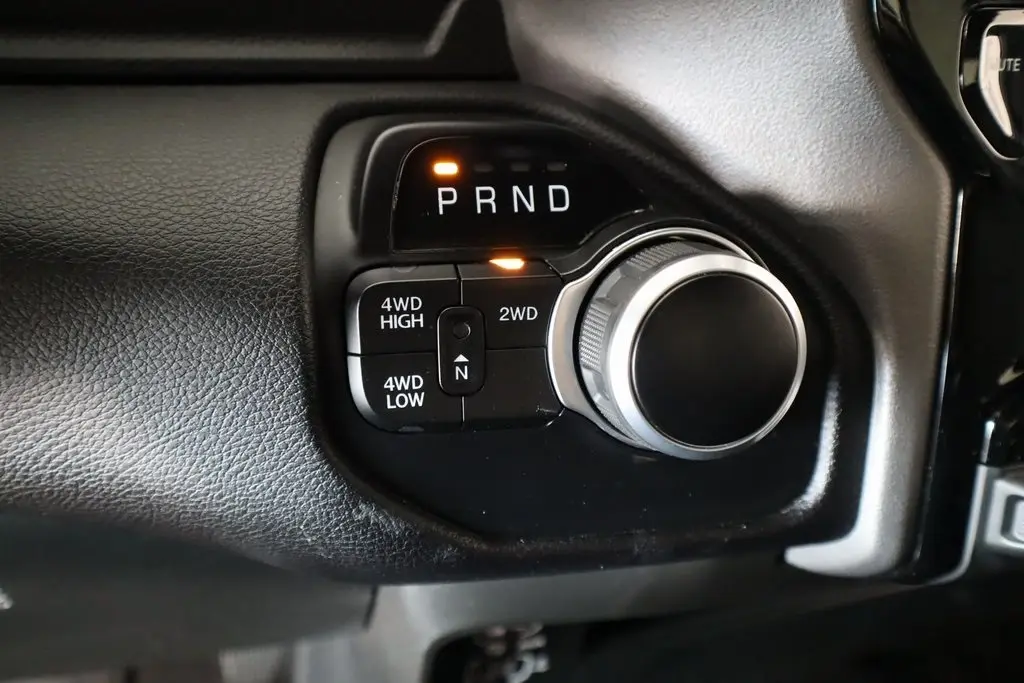 2024 Ram 2500 Big Horn photo 8