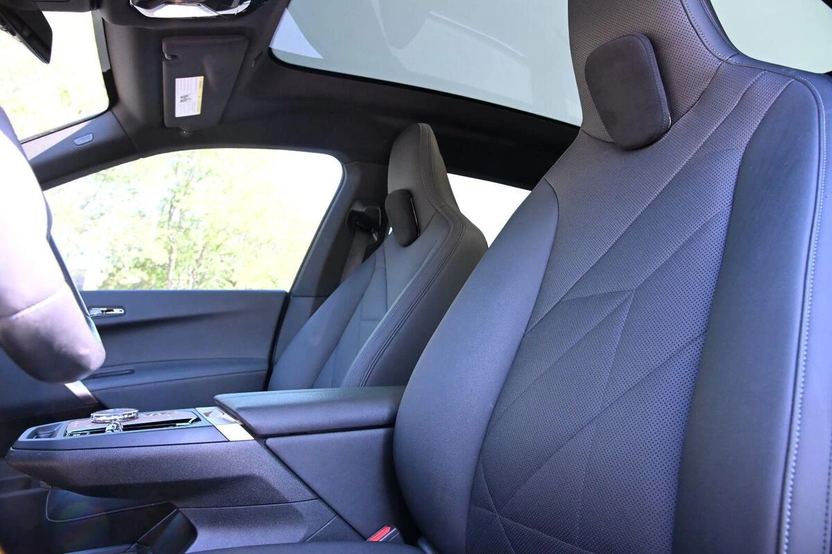 2024 BMW iX Base - Photo 10