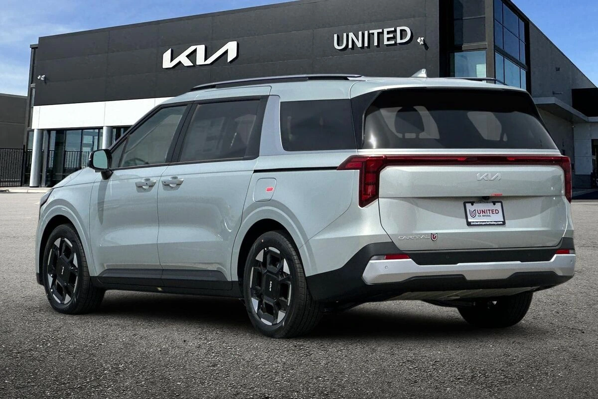 2026 Kia Carnival EX - Photo 6