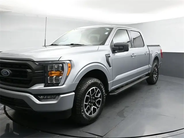 2022 Ford F-150 XLT photo 3
