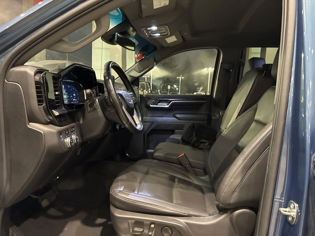 2024 GMC Sierra 1500 SLT - Photo 18
