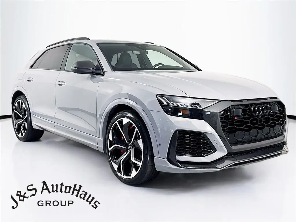 2023 Audi RS Q8 Base's photo