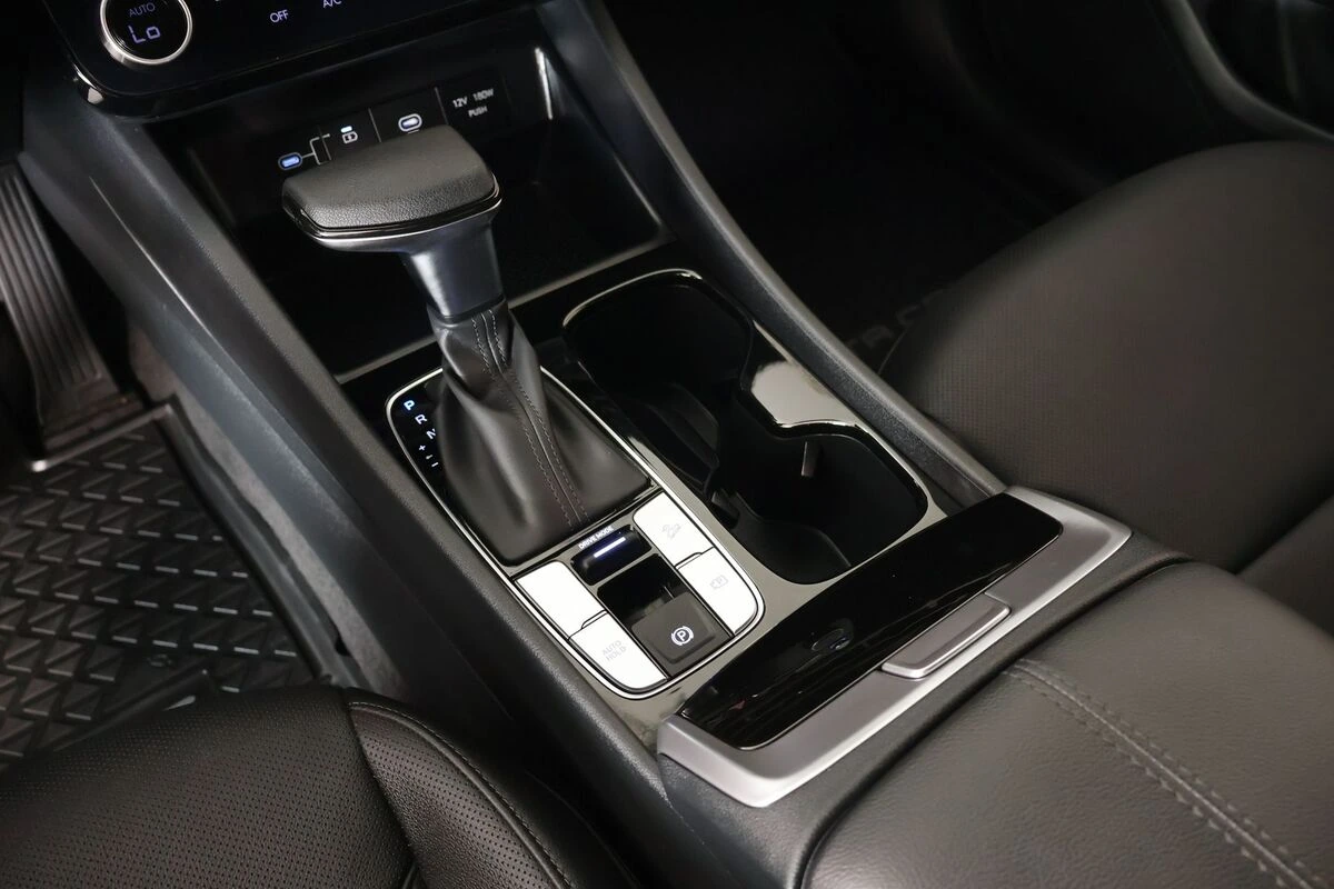 2026 Hyundai Santa Cruz SEL - Photo 8