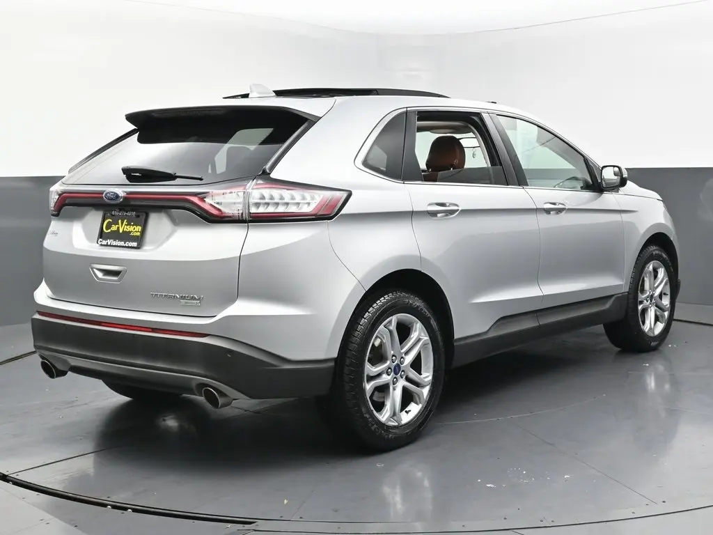 2018 Ford Edge Titanium photo 4