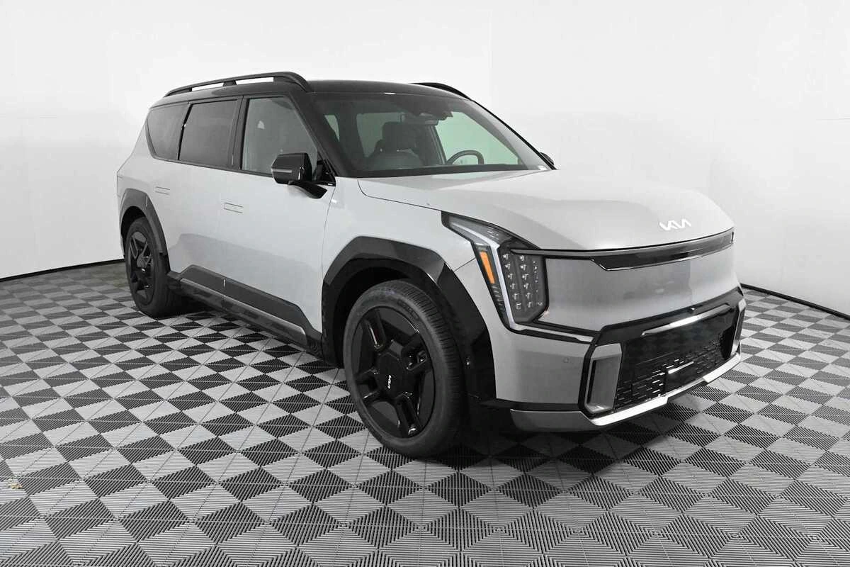 2026 Kia EV9 GT-Line AWD's photo