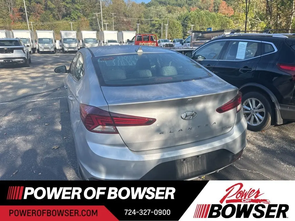 2020 Hyundai Elantra Limited photo 10