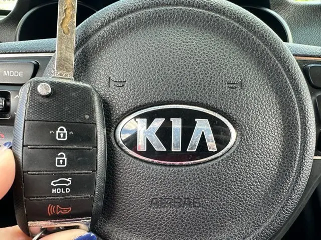 2018 Kia Optima LX photo 33