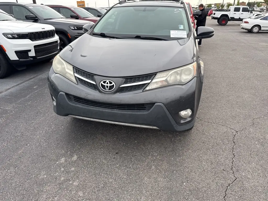Used 2013 Toyota RAV4 XLE with VIN 2T3WFREV8DW020371 for sale in Owasso, OK