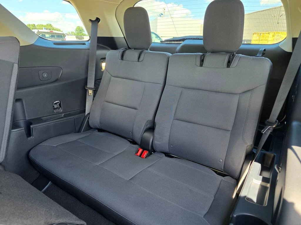 2025 Ford Explorer Active - Photo 23