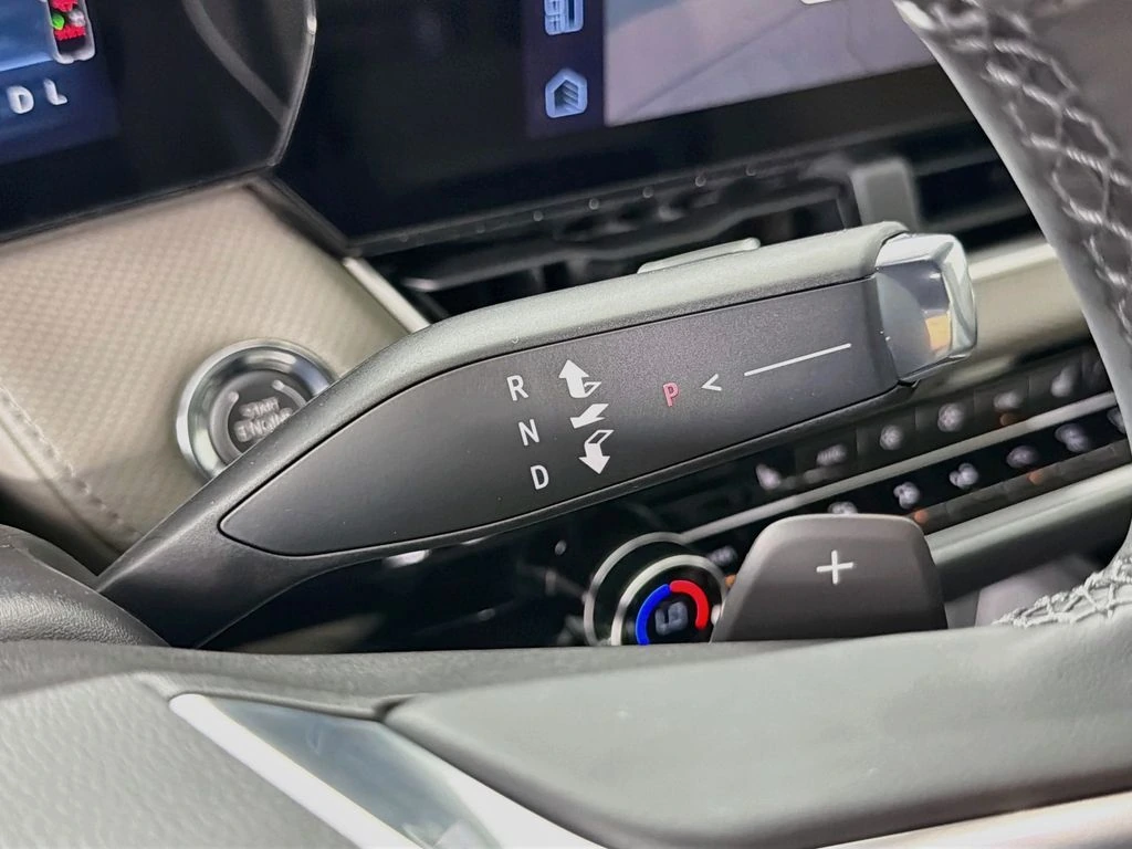2027 Chevrolet Equinox LT - Photo 17