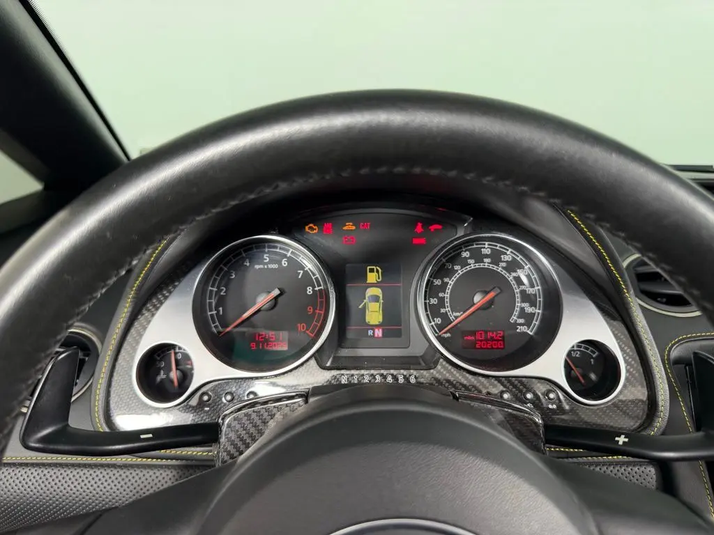 2006 Lamborghini Gallardo Base photo 16