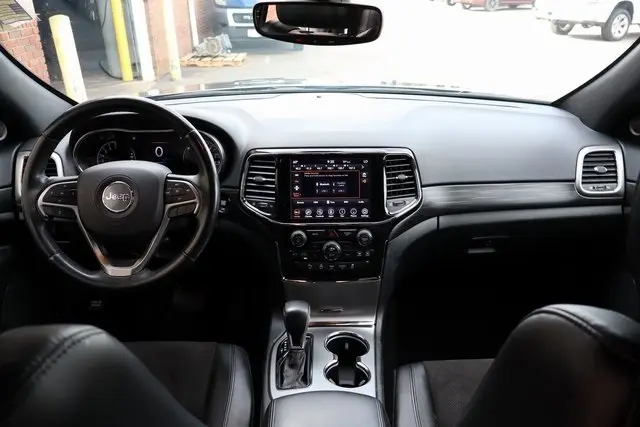 2020 Jeep Grand Cherokee Altitude photo 31