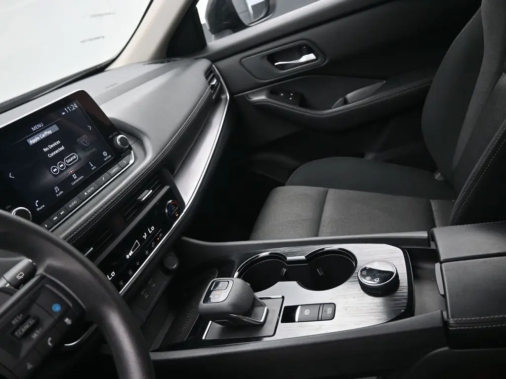 2024 Nissan Rogue SV AWD photo 11