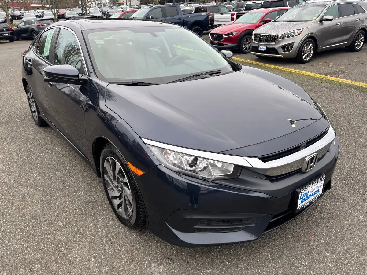 2017 Honda Civic EX photo 3