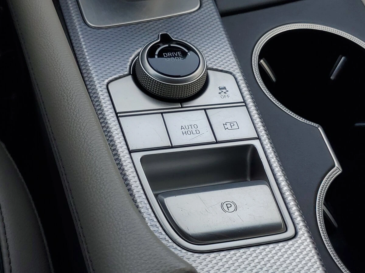 2022 GENESIS G70 Standard - Photo 36