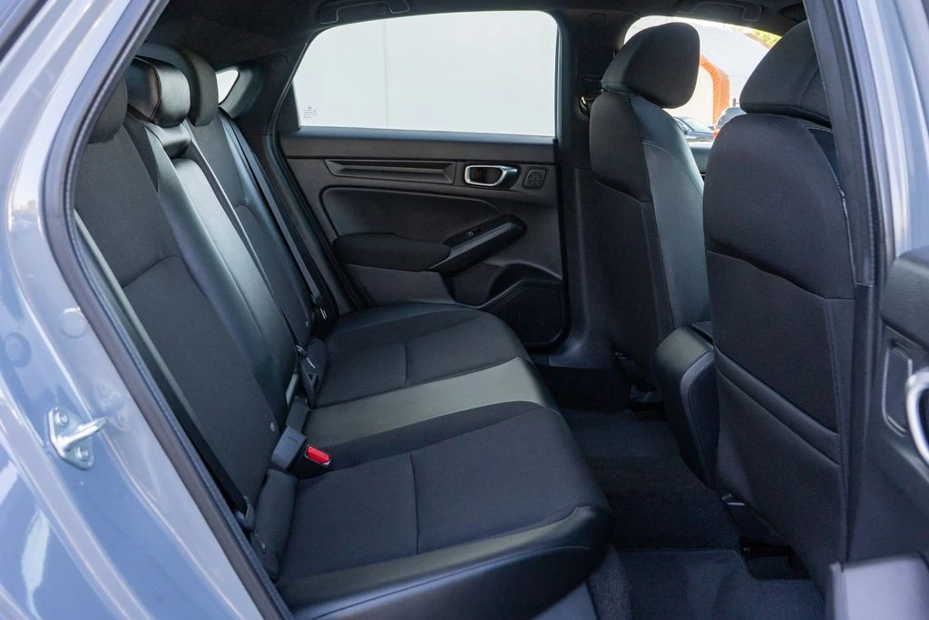 2026 Honda Civic Hatchback Sport - Photo 19