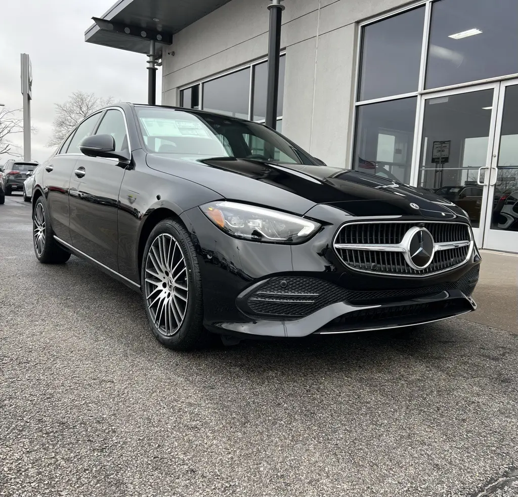 2026 Mercedes-Benz C-Class Sedan C 300's photo