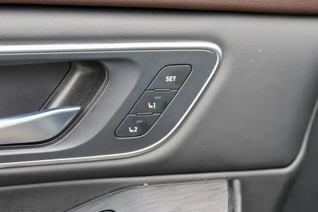 2021 Nissan Rogue SL photo 12