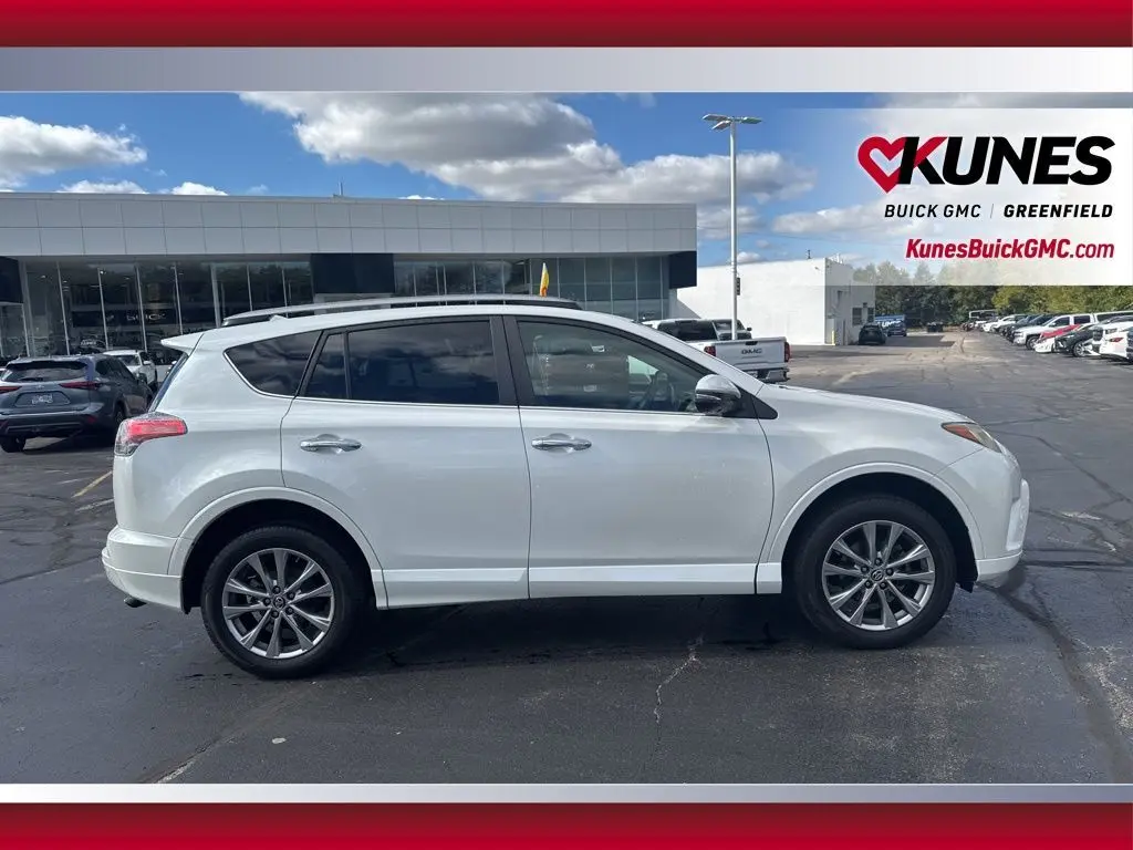 2017 Toyota RAV4 Limited photo 2