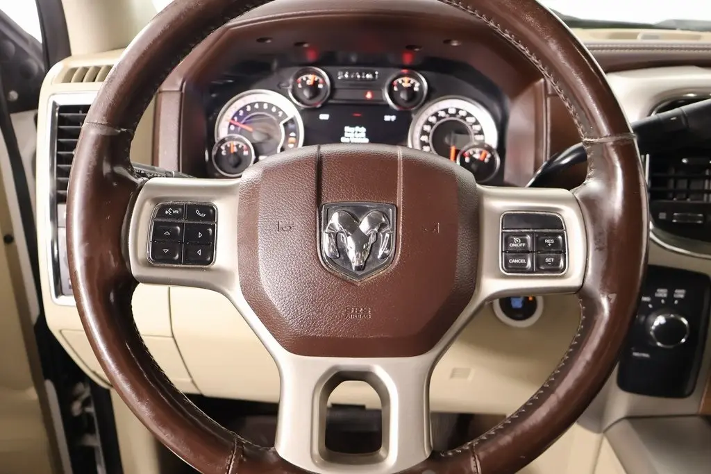 2018 Ram 2500 Laramie photo 3