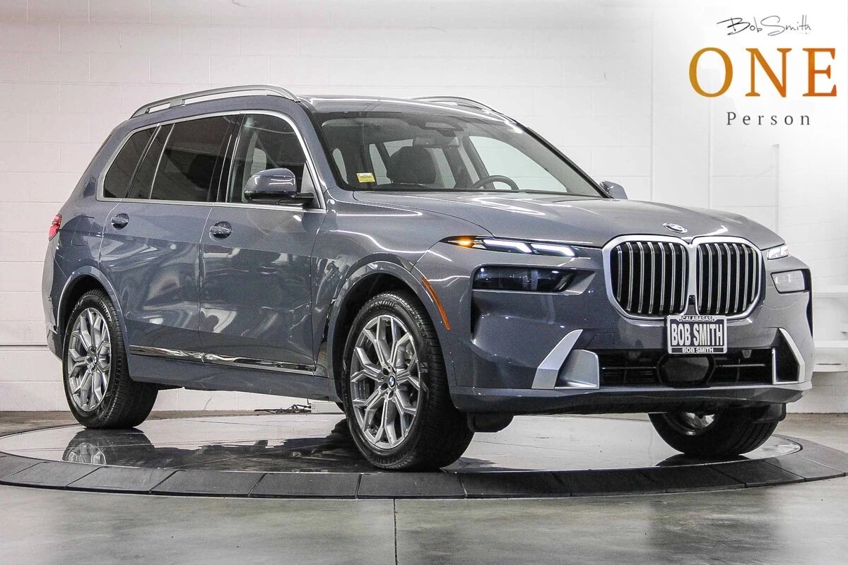 2026 BMW X7 xDrive40i's photo