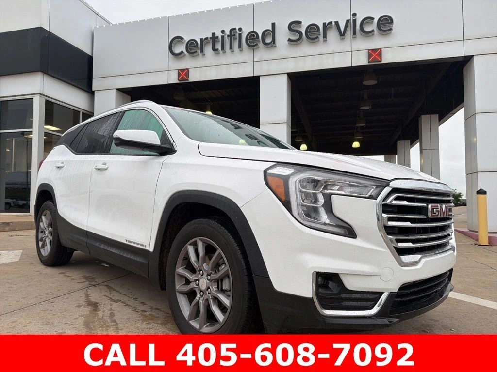 2024 GMC Terrain SLT AWD's photo