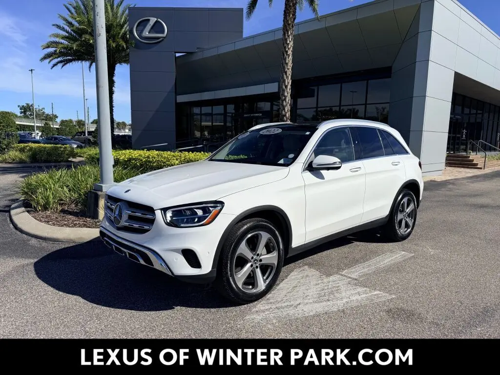 2022 Mercedes-Benz GLC GLC300's photo