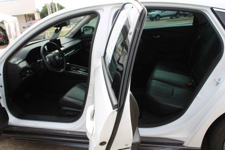 2023 Honda Accord Hybrid EX-L - Photo 17