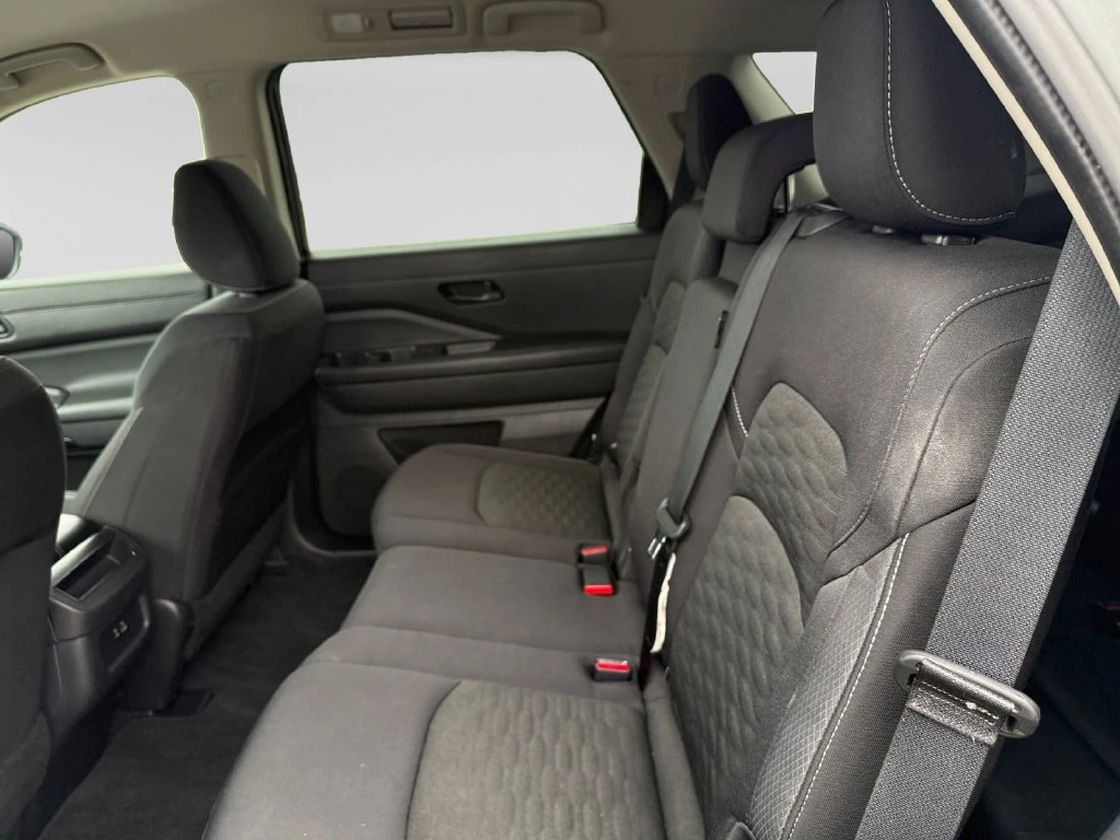 2024 Nissan Pathfinder S - Photo 19