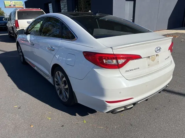 2017 Hyundai Sonata Limited photo 3